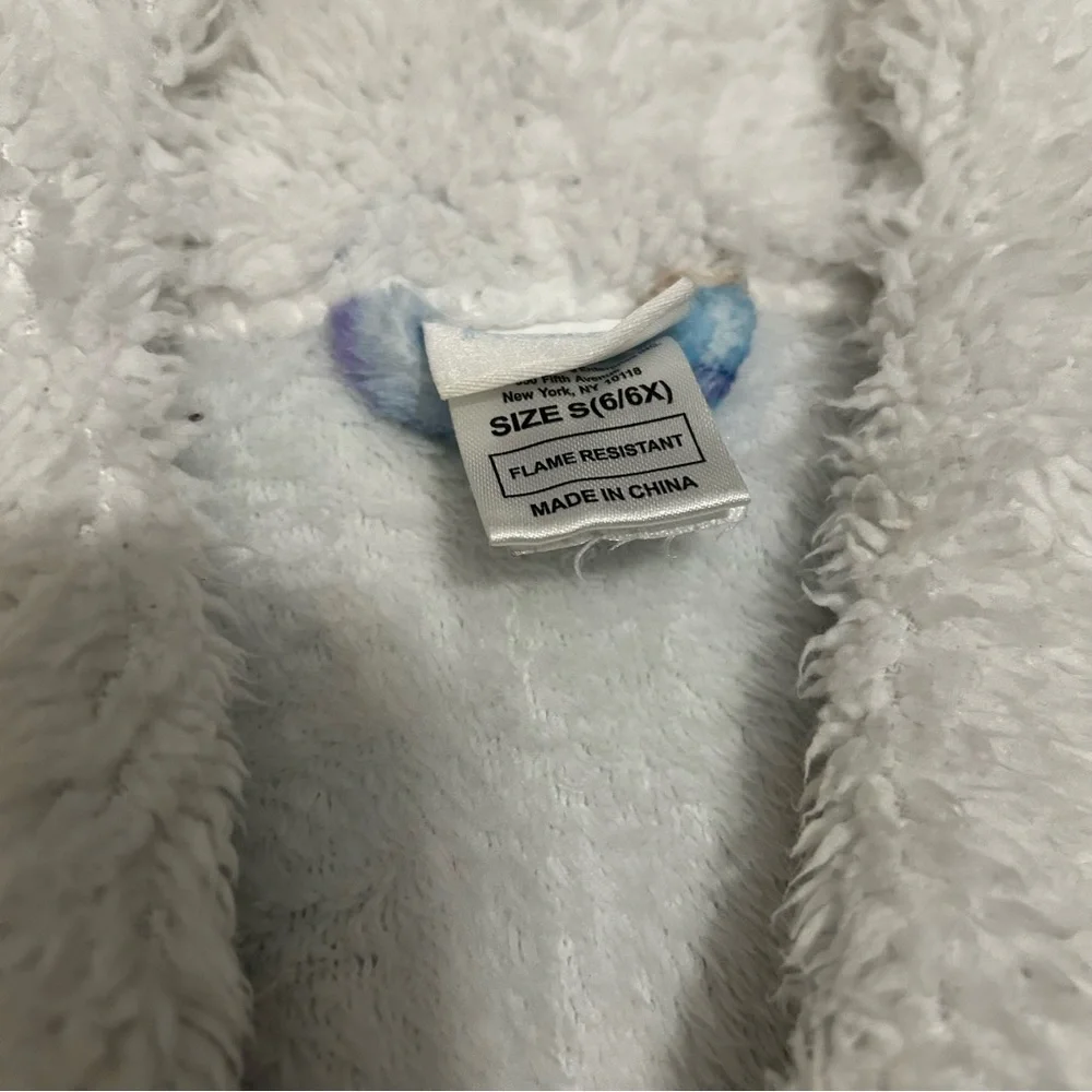 Disney’s Frozen Robe - Picture 4 of 5